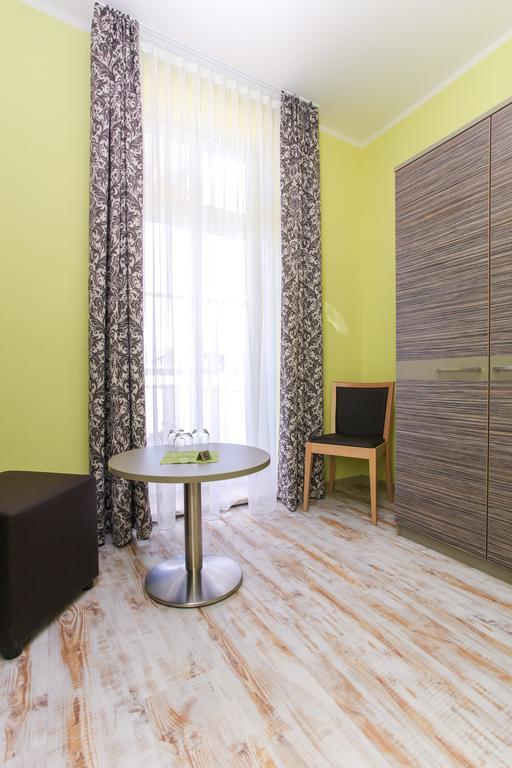Restaurant & Pension Eshramo Барт Номер фото